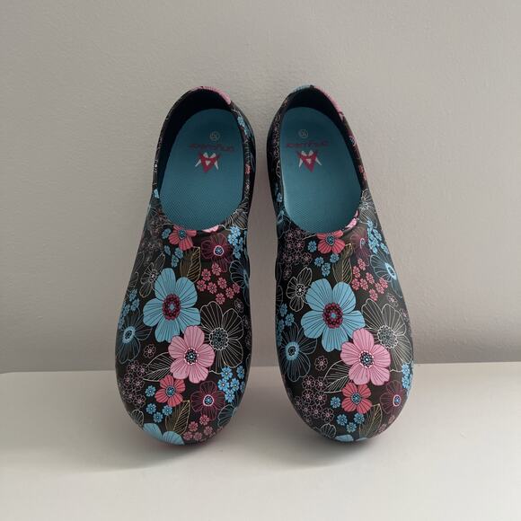 ANYWEAR Shoes - Anywear Slip Resistant Nurse Shoes Flower Graphic Clogs Size Women 10 Men 8